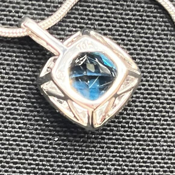 Michelle Albala 10k White Gold Cushion Cut Blue Topaz Cz Halo Pendant - Picture 8 of 8